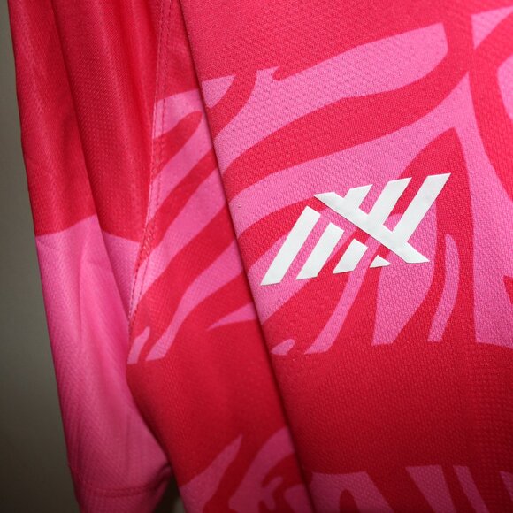 3/$118❤️new Six5six INDIA 2022 away cup shirt pink soccer jersey very fitted XXL - Picture 3 of 10
